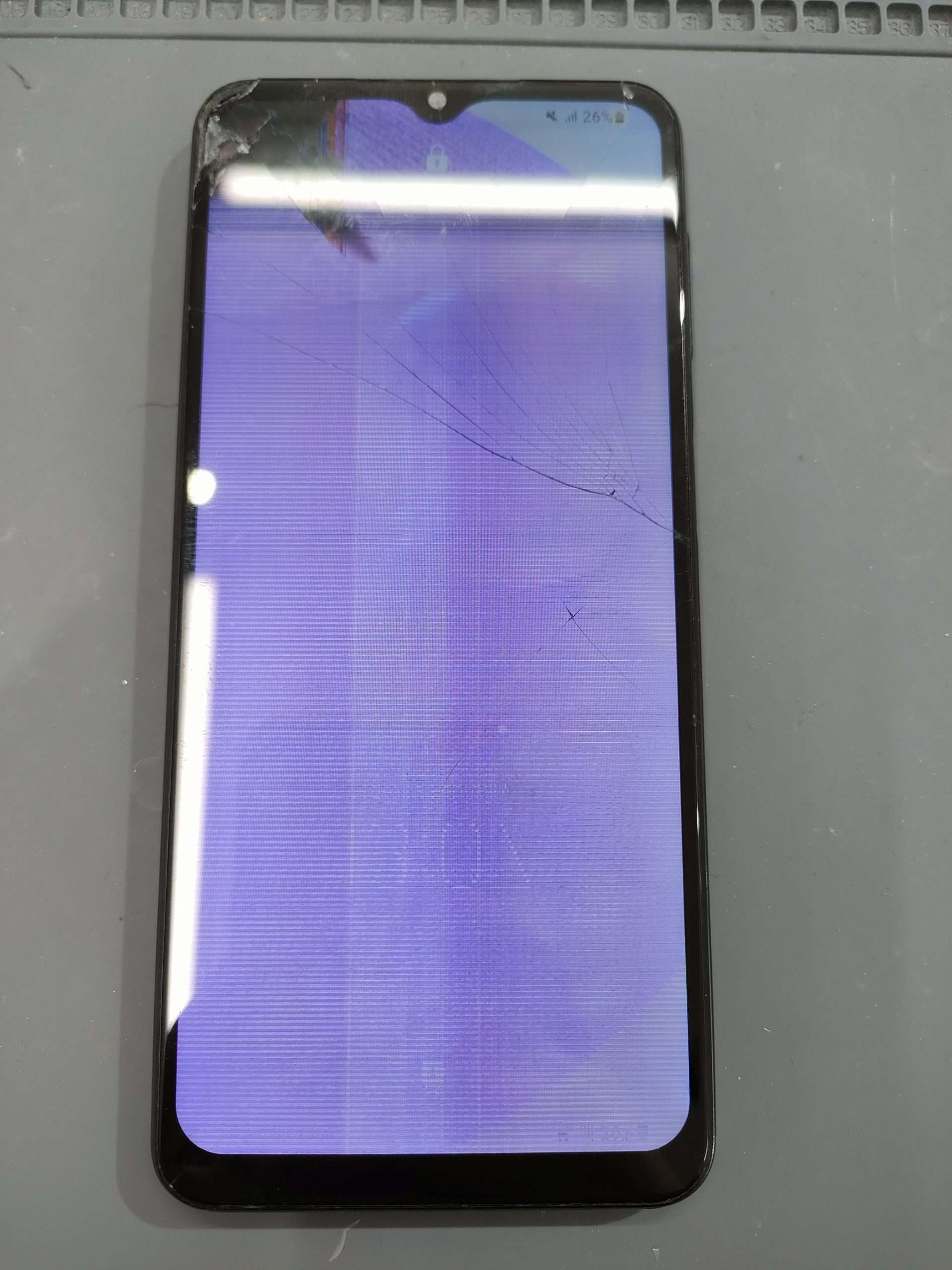 Galaxy A32 5G 海外向けの端末でも修理可能です！ | スマ