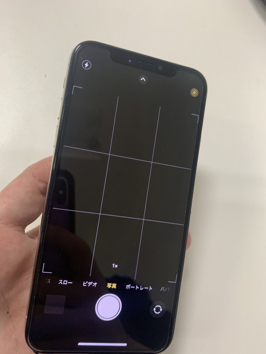 iPhoneXSバックカメラ修理前