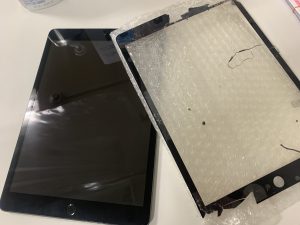 iPad7 ガラス交換 綱島