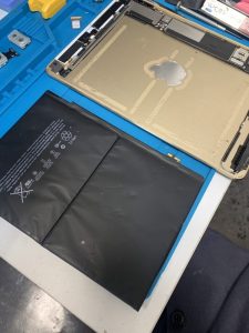 iPadAir2 バッテリー交換 高島町