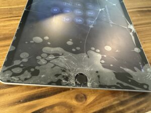 iPad ガラス交換修理 三ッ沢上町