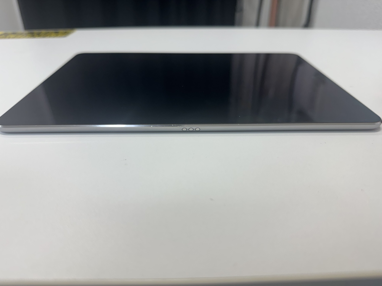 返品　iPad 見やすい！」「描きやすい！」かつてないiPad体験を。OOHLULU(オールル