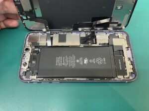 iPhone 電池交換 関内