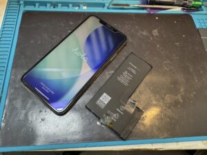 バッテリー交換が完了し充電が安定したiPhone 11 Pro Max