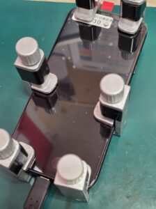 Google Pixel 8a 修理後 圧着作業