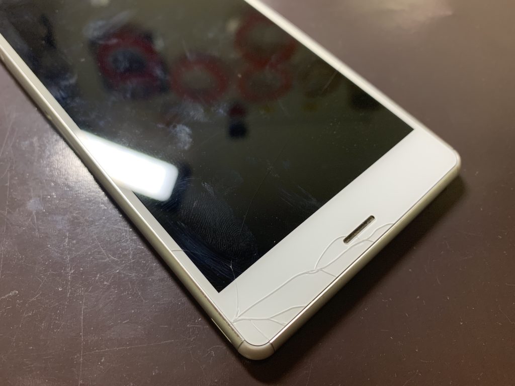 xperia-z3-sol26-screen-replacement3