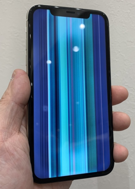 iPhoneXS液晶漏れ画面修理前