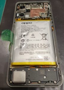 OPPO　Reno9A 分解