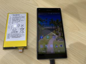 スマホスピタル静岡駅前店XperiaZ5Compact(SO-02HE5823)バッテリー交換