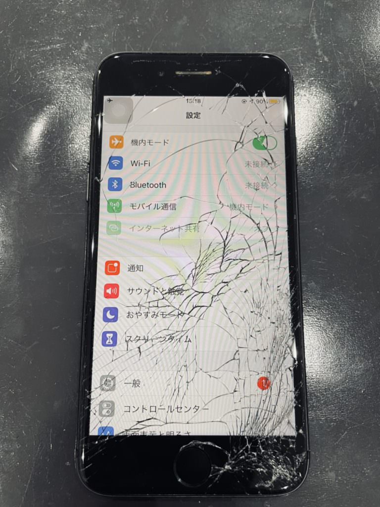 iPhone8 割れた 修理 静岡