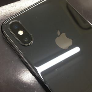 iPhoneX　カメラ曇る　修理　梅田