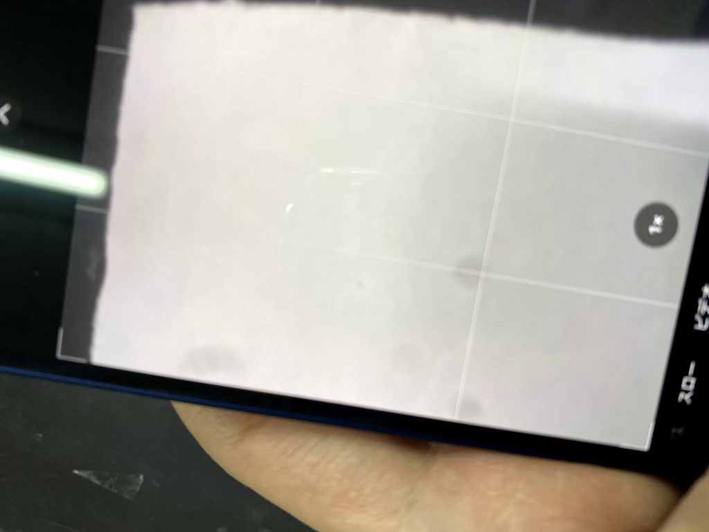 iPhone12mini カメラ 黒い斑点