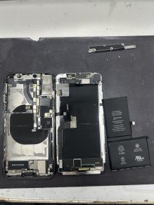 iPhoneX　バッテリー中