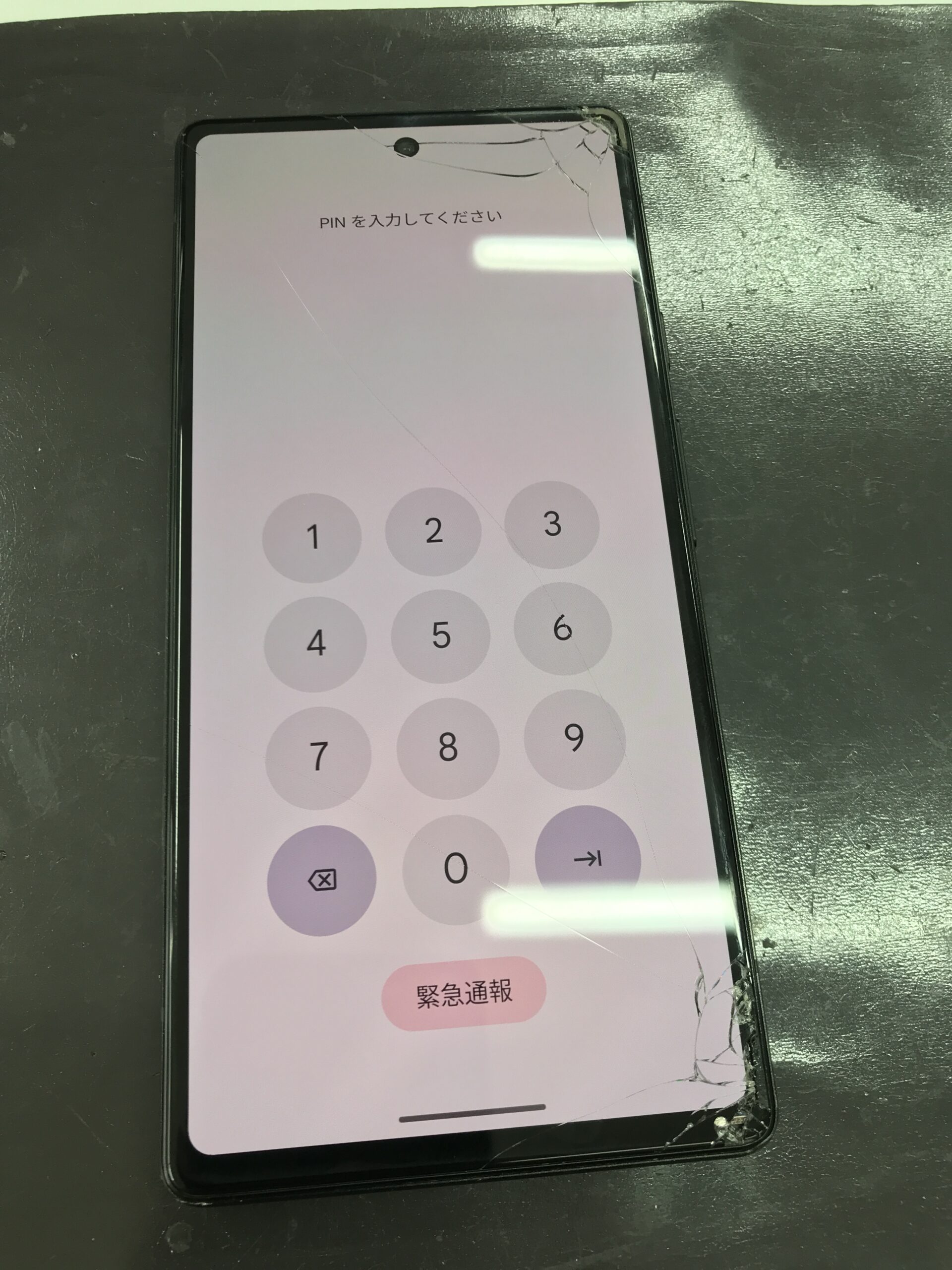Pixel6a】ぶつけてしまった衝撃で画面が割れてしまった…データは