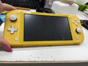 SwitchLite　画面交換前