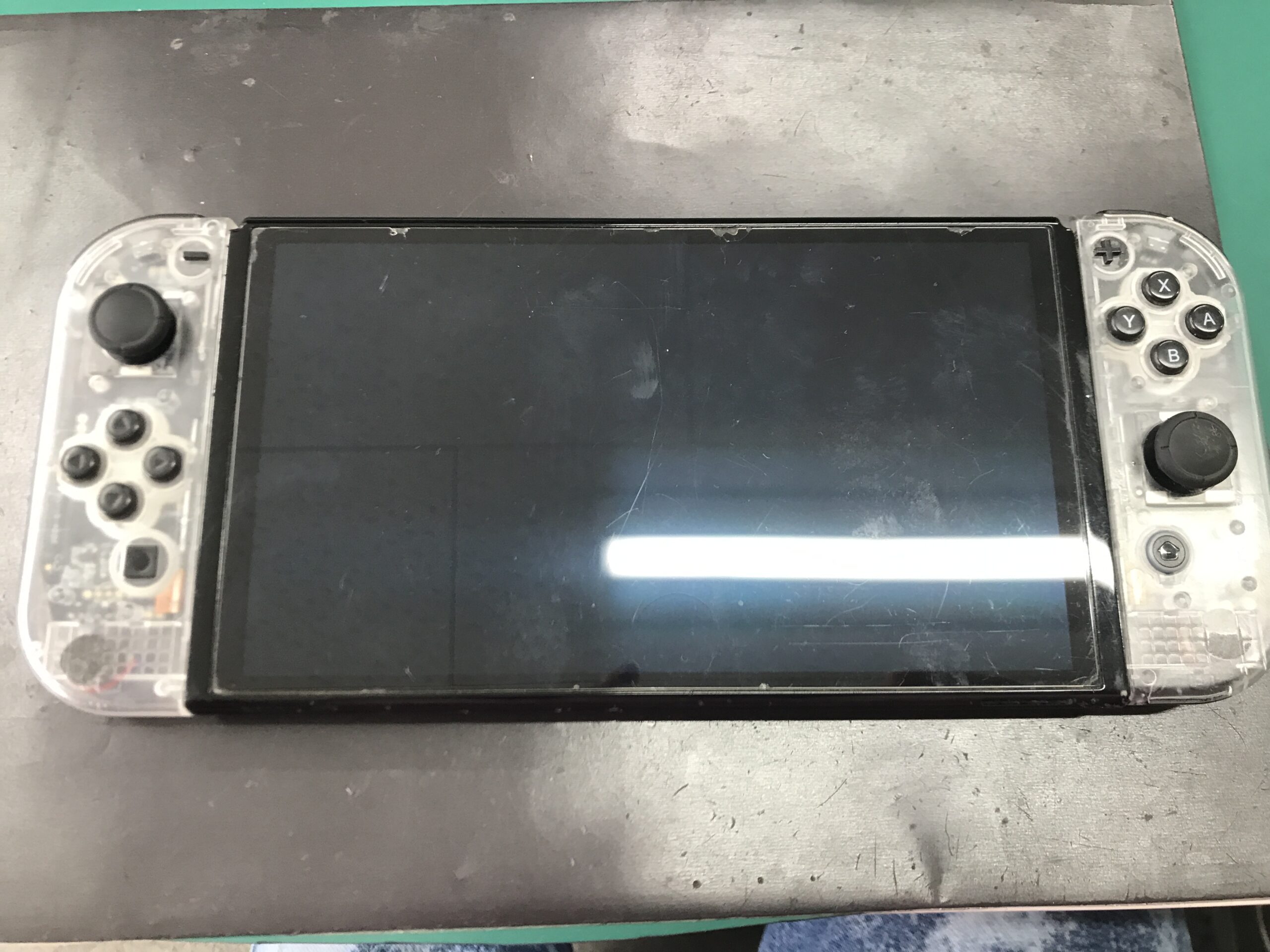 有機ELSwitch】ぶつけてしまって本体の液晶がまったく映ら