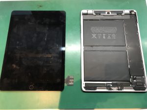 iPad Pro 9.7インチのバッテリーが劣化している!! バッテリー交換で ...