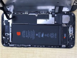 iPhone 7 バックカメラ交換修理