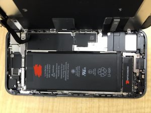 iPhone8 バッテリー交換修理