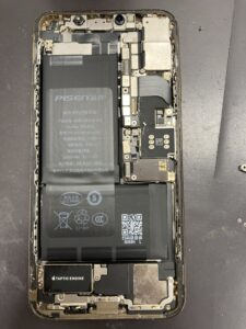 iPhoneXsMAX 内部