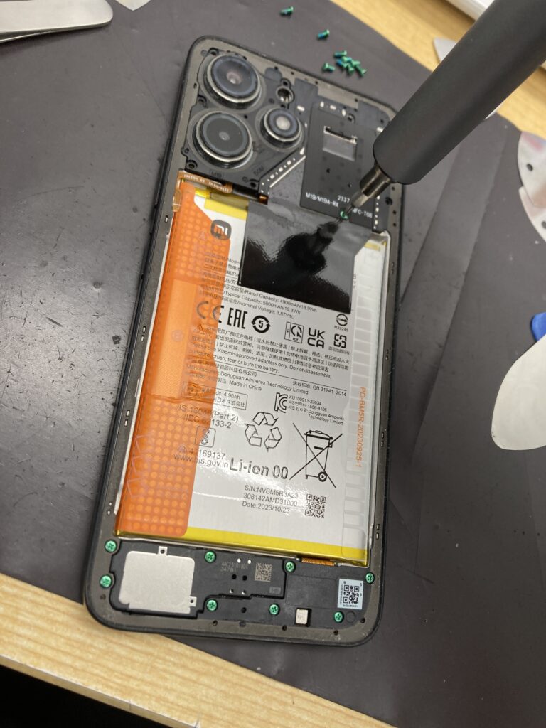 Xiaomi Redmi 12 5G　分解途中