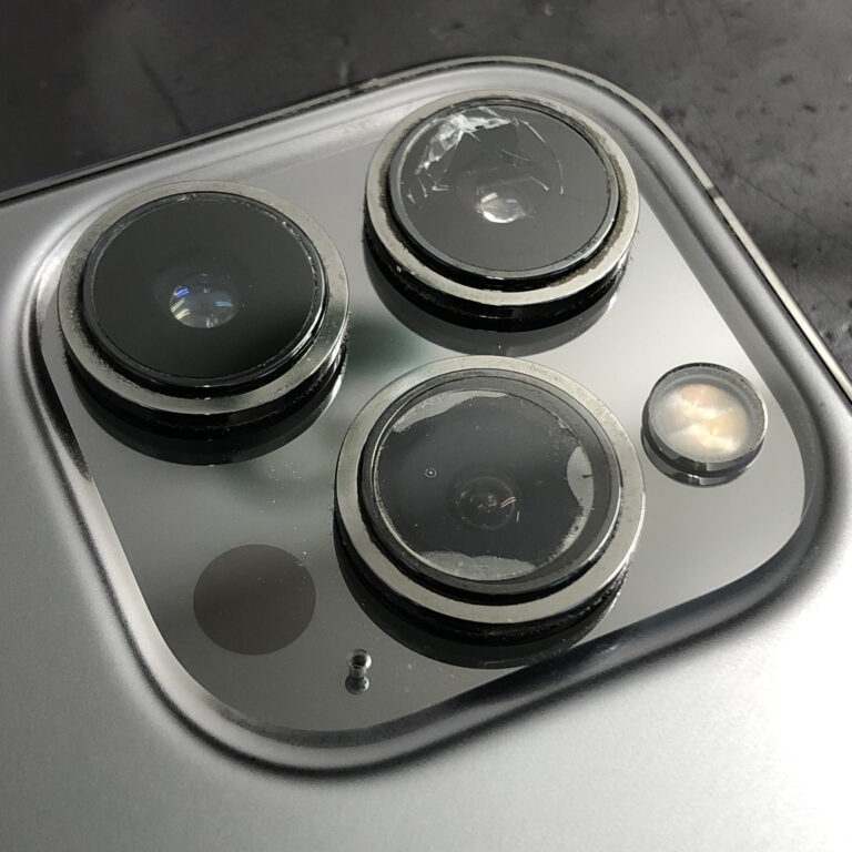 iPhone13 Pro Max】カメラレンズ割れを即日修理！- スマホスピタル秋葉原