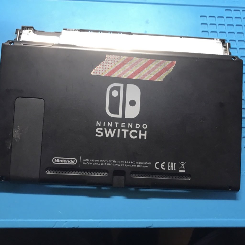 Switch ソフトトレー プレイ中ソフト抜ける３