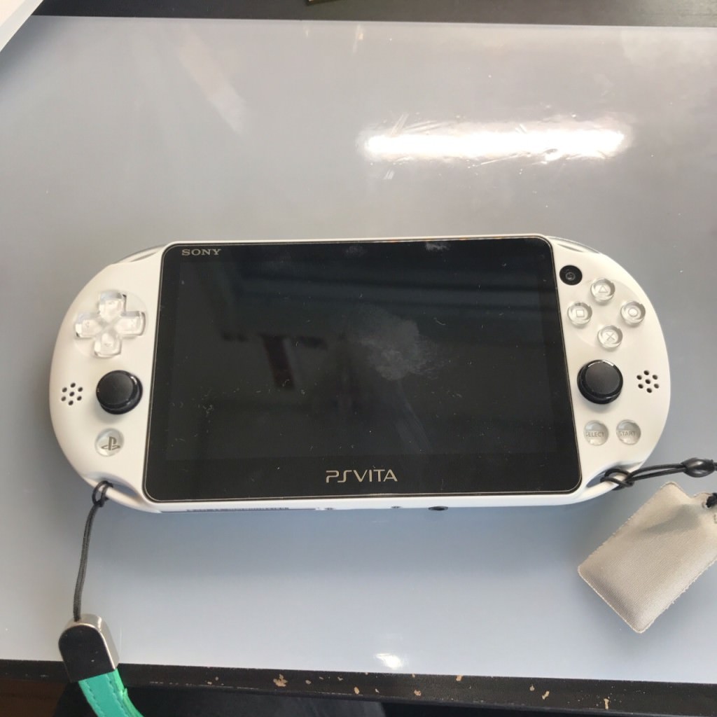 PSVita 2000 バッテリー交換 公式正規 格安 地域最安 修理 スマホスピタル吉祥寺 ゲーム修理 吉祥寺 PSVita 郵送修理 ゲームホスピタル吉祥寺 PSVita 三鷹 杉並 練馬 修理 PSVita 渋谷 横浜 埼玉 修理 データそのまま PSVita 修理 吉祥寺1