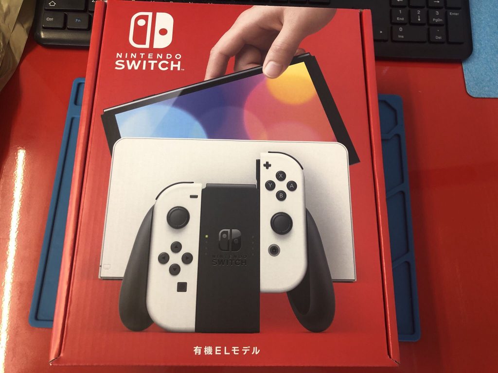 新型Nintendo Switch 有機ELモデル】任天堂Switch 有機ELモデル 早速