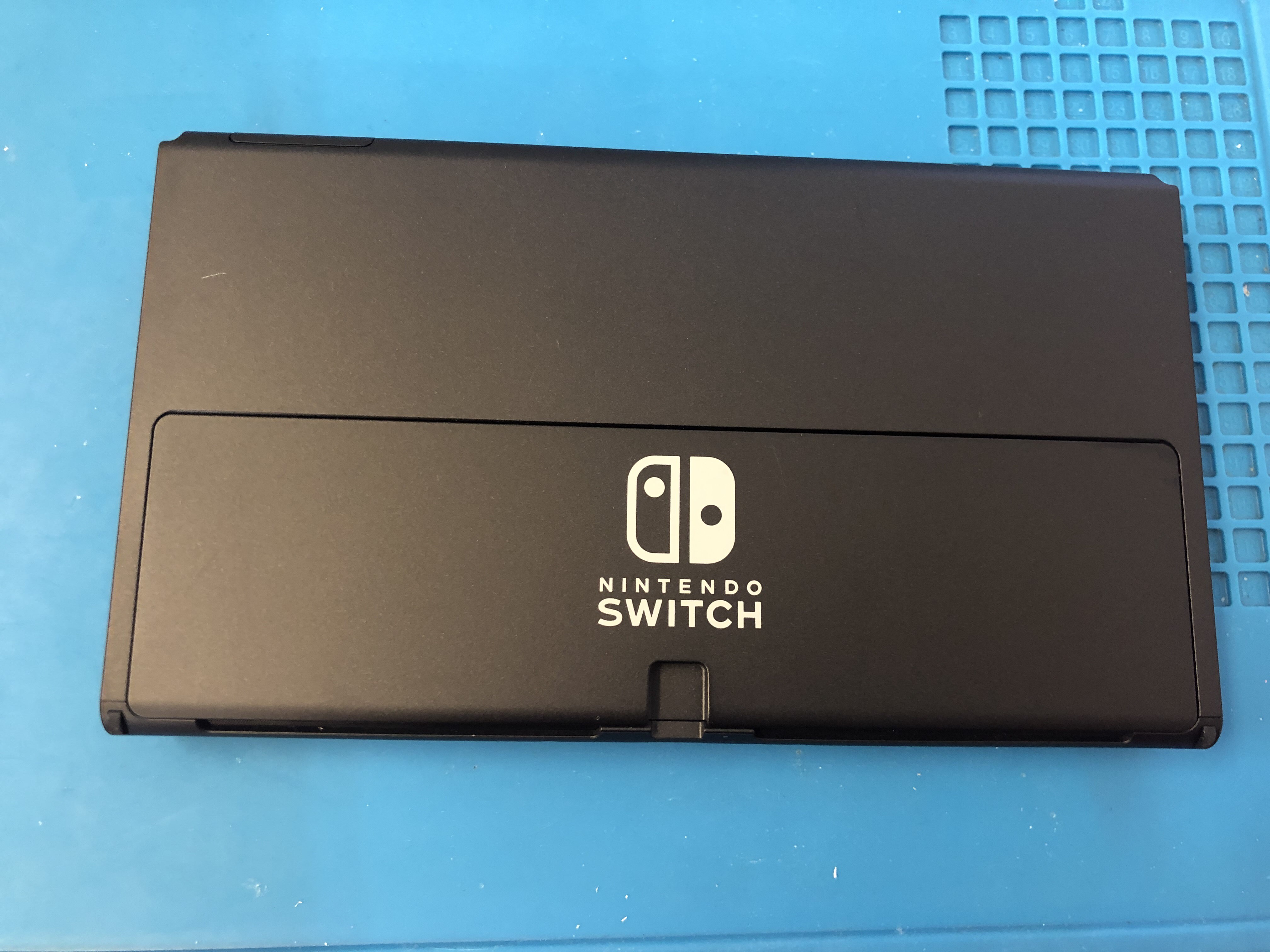 新型Nintendo Switch 有機ELモデル】任天堂Switch 有機ELモデル 早速