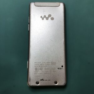 Walkman背面