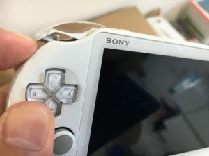 Lボタンが押せないPSVita