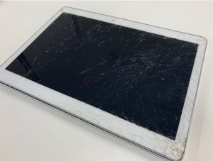 表面ガラスがひび割れているdtab(d-02h)