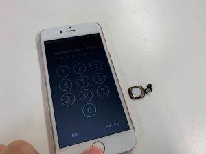 ホームボタンを交換して使用できるようになったiPhone6s