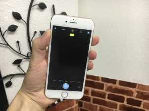 メインカメラを起動しても真っ暗で撮影ができないiphone7plus