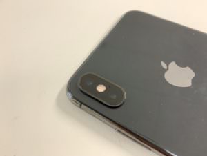 カメラレンズは割れていないiPhone XS Max