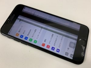 液晶画面に黒い線が入って一部タッチ切れのiphone7