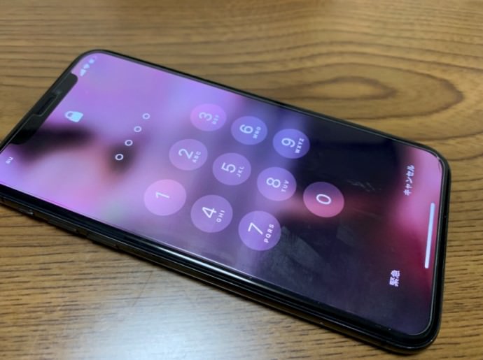 画面交換修理が完了したiPhone10(テン)