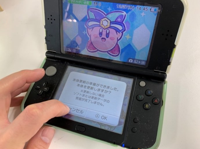 電源は入るものの一切タッチ操作出来ないNew 3DS LL