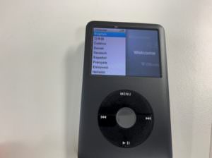 ハードディスク交換修理で電源が入るようになったiPod classic