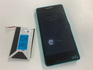 電池パックを新品に交換したNW-F886