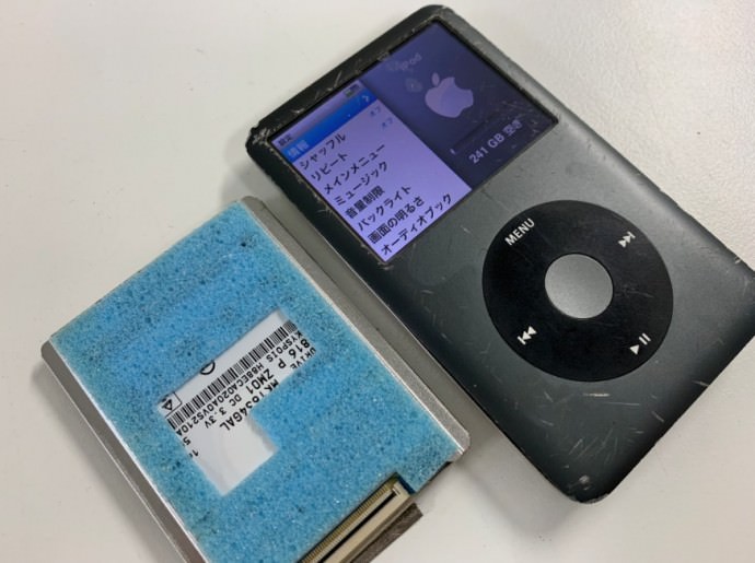 ハードディスク交換で電源が入るようになったiPod classic