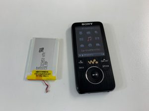 バッテリーを新品に交換したNW-S739F