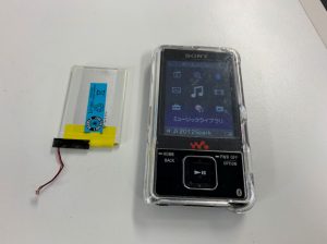 電池パックを新品に交換したNW-A828