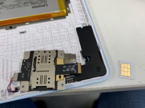 SIMカードを取り出せたLAVIE Tab E(PC-TE410JAW)