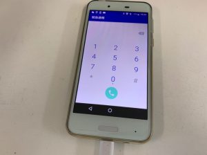 充電出来ないAQUOS sense(SHV40)