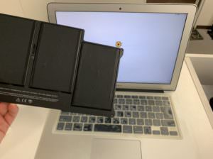 内蔵バッテリー交換修理後のMac book Air(2011年発売11インチModel:A1466)