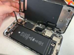 海水で水没して洗浄しても電源が入らないiPhoneXR