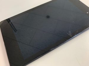 表面ガラスが割れてタッチ操作が出来ないNexus7(2013)