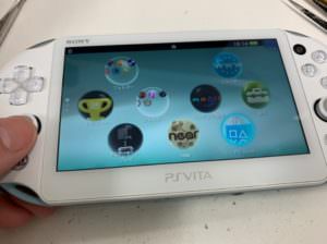 アナログスティック交換修理後の誤動作が改善したPSvita